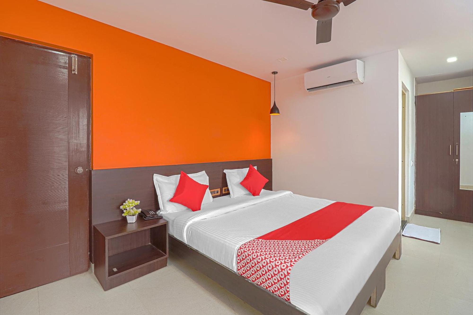 Super Hotel O Blooms Residency Near Baiyappanahalli Metro Station Бангалор Экстерьер фото