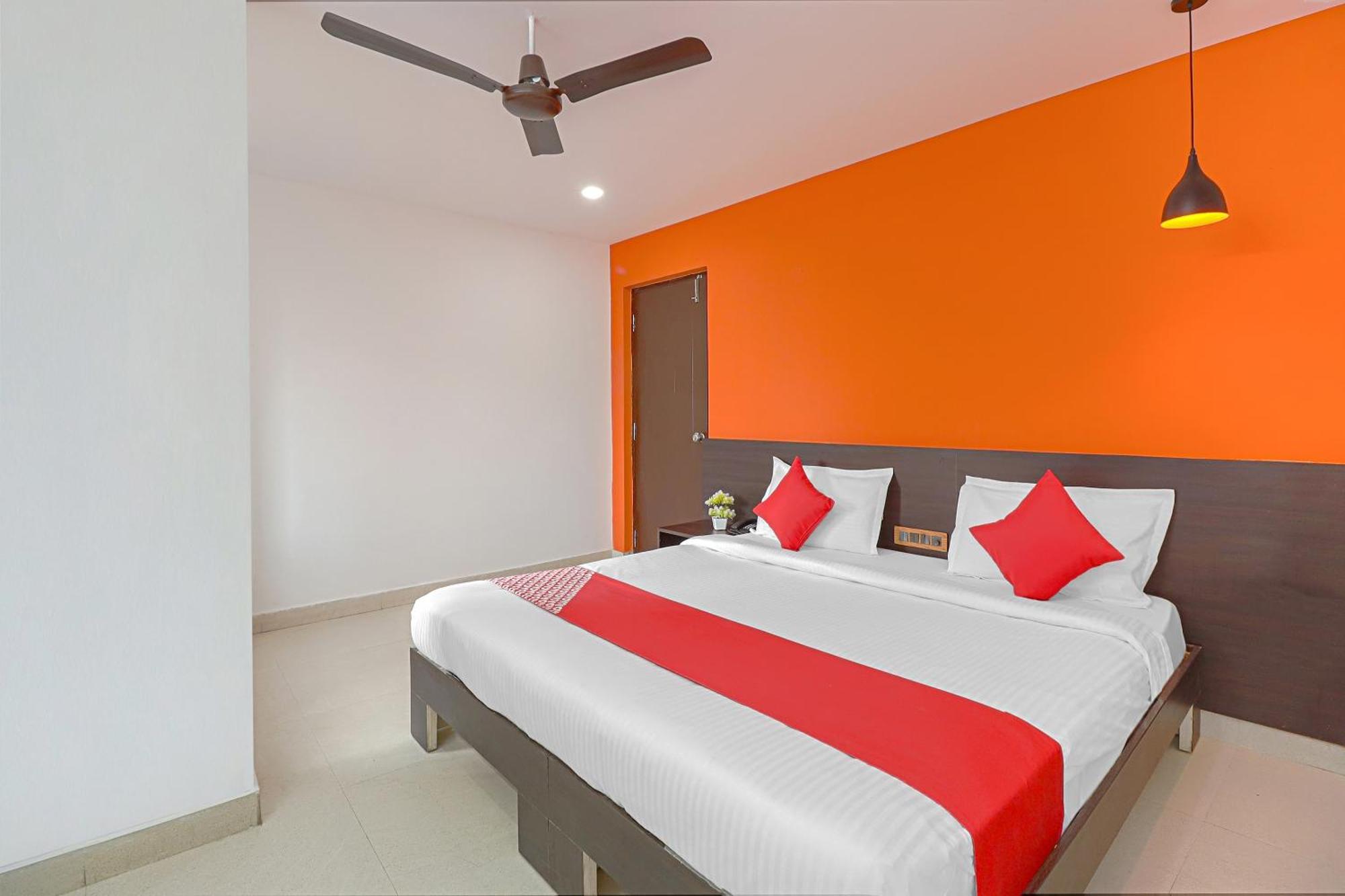 Super Hotel O Blooms Residency Near Baiyappanahalli Metro Station Бангалор Экстерьер фото